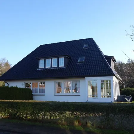 Schwalbenweg *